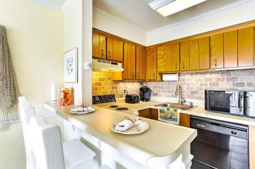 Seaside Condo in Panama City Beach - Mins to Ocean - image 11