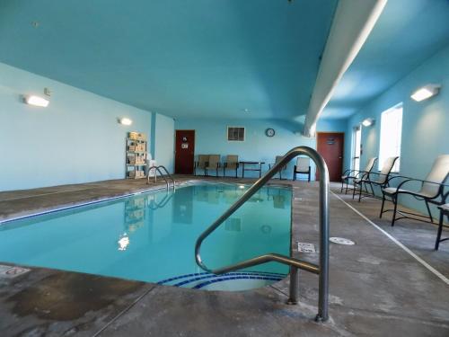 Cobblestone Hotel - Seward - 수영장