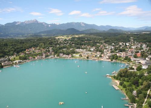  Apartment inklusive Parkplatz, Pension in Velden am Wörthersee