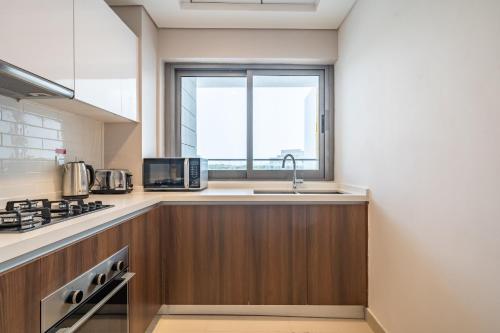 Primestay - Prime Views 1BR in Al Meydan - image 9