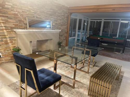 Beautiful modern house 4 bedroom 3 bathroom house
