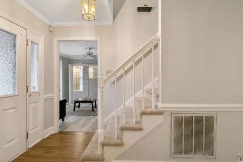 Spacious 4B/3b Home in Fayettville, Big backyard! in Fayetteville, USA
