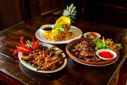 Nha Nghi Hong Nhung