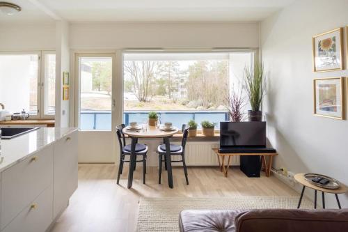 Eastend Pearl - Studio with great kitchen - subway and shops near - Apartment - Helsinki