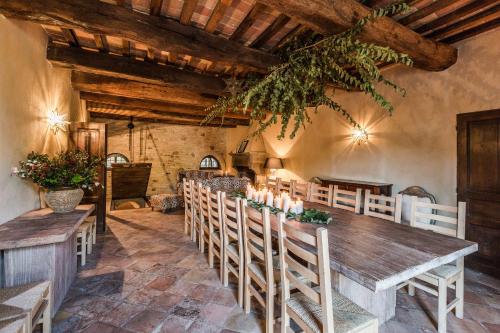  Ca Sasso - Il Casale di Meleto, Unterkunft in Meleto