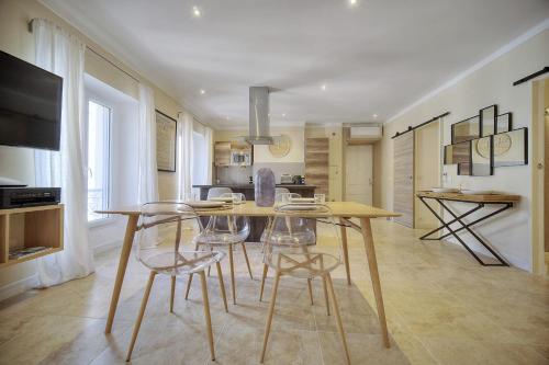 Apartment image 8