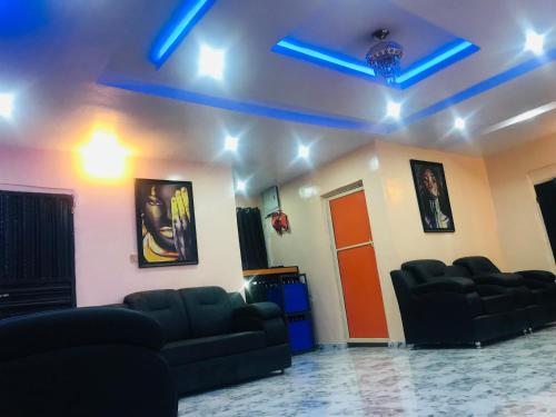 Iekārtas, Umbrella properties - Eleyele Ibadan in Ibadana