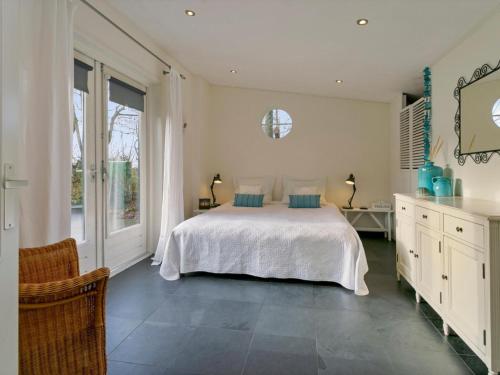  Beautiful holiday home in Kortgene with garden in Kortgene