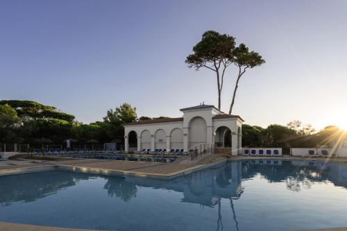 Belambra Clubs Presqu'ile De Giens - Riviera Beach Club - 수영장