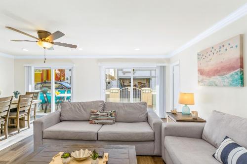 4912 Seashore A Lower in Newport Beach, USA