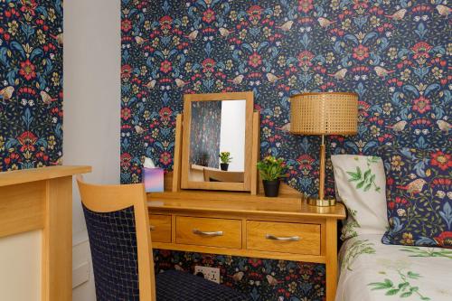 Four-Bedroom House image 10