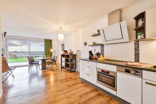 Konyha, Panoramalodge Rügen (Panoramalodge Rugen) in Altefahr