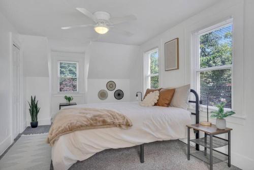 Lovely Bright Lansing Home 3 Bedrooms / 2 Bathrooms in Lansing, USA
