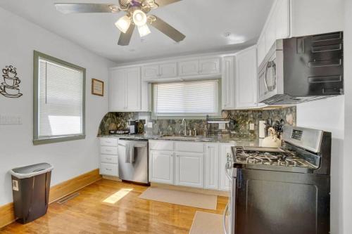 Lovely Bright Lansing Home 3 Bedrooms / 2 Bathrooms in Lansing, USA