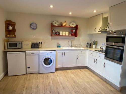 Far Hill Cottage in Kenilworth