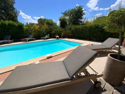 Villa climatisée, piscine privée chauffée, Fitness proche Cannes, Fréjus, St Raphael, Grasse - Accommodation - Montauroux