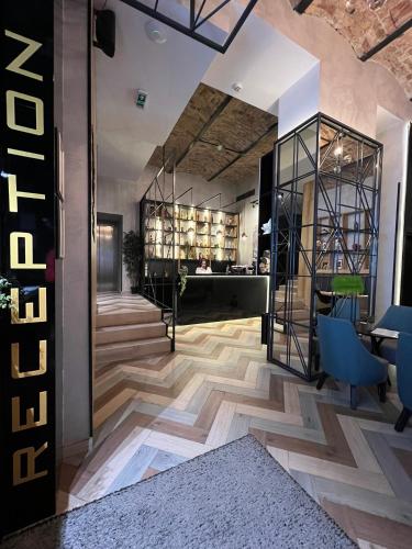 Capital Hotel Garni - image 7