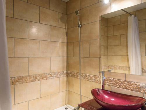 Appartement 2 pieces mezzanine avec parking privatif aux pieds des pistes, quartier calme des Fontan in Les Bruyeres