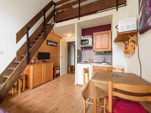 Appartement 2 pieces mezzanine avec parking privatif aux pieds des pistes, quartier calme des Fontan in Les Bruyeres