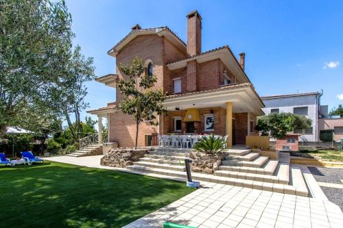 Catalunya Casas Stunning Villa with private pool 33 km to Barcelona