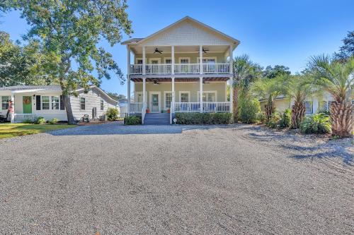 Joyces Dream by Oak Island Accommodations