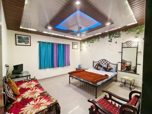 Deluxe Family Room room in Krishna Niwas
