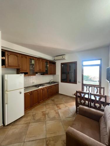 кухня, Kamberi Hotel & Apartments 2 in Велипоя