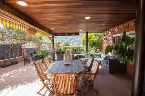 Erkély/terasz, Catalunya Casas Mountain escape with amazing views just 25km to BCN! in Torrelles De Llobregat