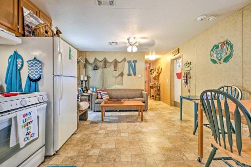 Home on Jordan Lake with Shared Dock and Boat Slip! in Wetumpka, USA
