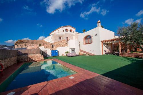  Catalunya Casas Captivating Villa in the Vineyard close to Sitges, Pension in Bisbal del Penedès bei Lletger