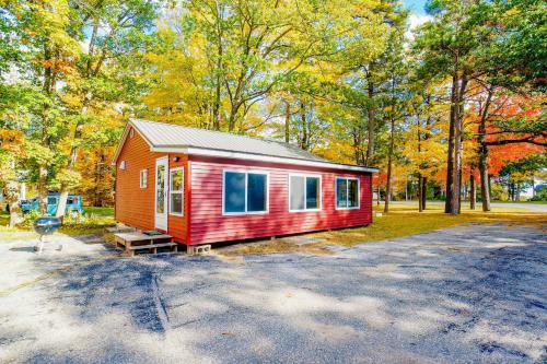 Idyllic Finns Retreat - Walk to Lake Huron