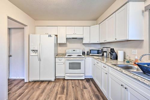 Family-Friendly Oceanside Home 5 Mi to Beach in Oceanside, USA