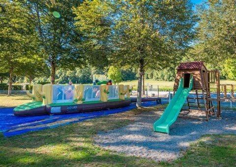 Oh! Campings - Camping Paradis A l'ombre des tilleuls