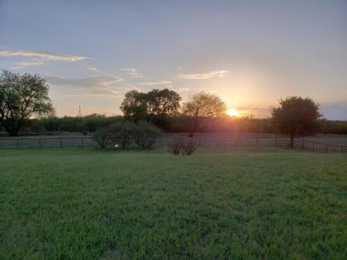 Preston Countryside Ranch-Great for Parties/Events