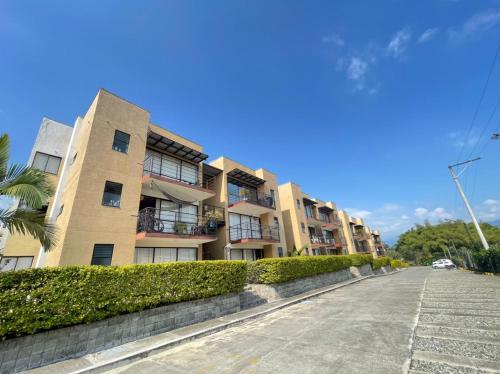 G308-Hermoso Apartamento en la Tebaida,en condominio campestre