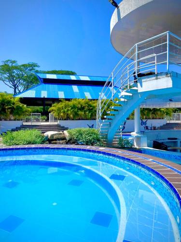 Peldbaseins, Hotel Parque la Casona in Curumaní