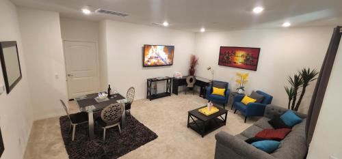 Private Lux Apartment in a new community in Fontana, USA