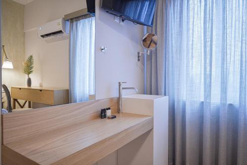 Anixi Vintage Hotel - image 10