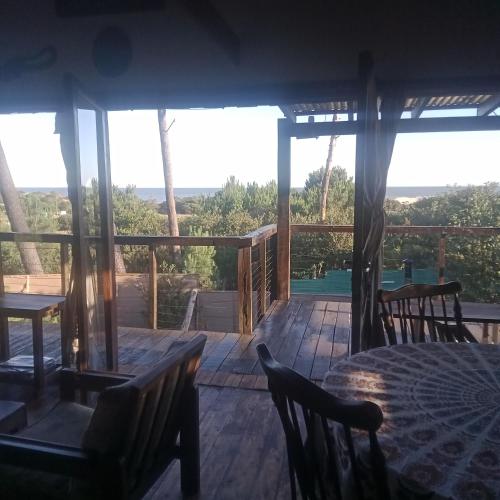 Cabaña en la playa. ventanales y terraza al mar (Cabana en la playa. ventanales y terraza al mar) in Santa Lucia