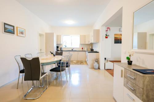 virtuve, Holiday home ''Villa Galetta'' in Ist