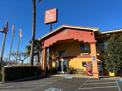 Econo Lodge Inn & Suites Lodi - Wine Country Area - image 14