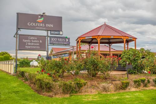 Exterior view of Golfers Inn