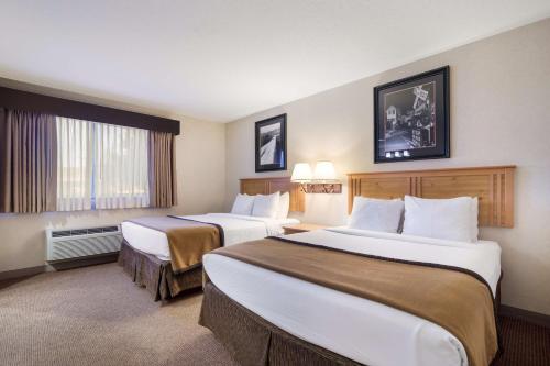 Best Western Golden Spike Inn & Suites