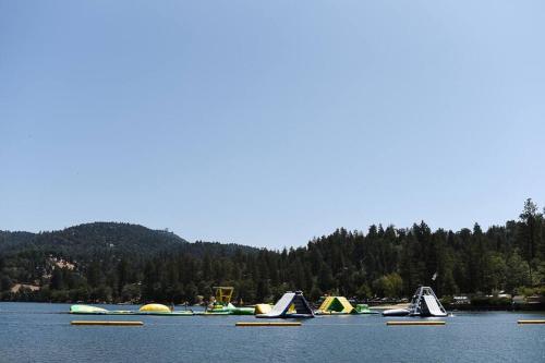 Little Chip Lake Arrowhead Cabin