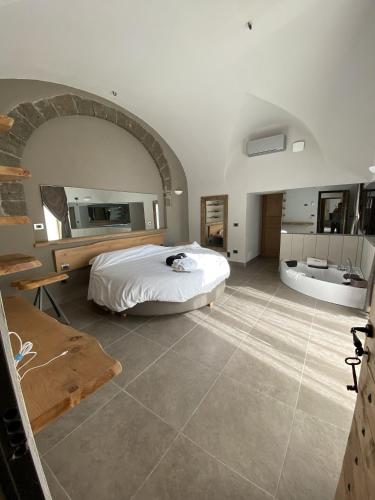 King Suite with Spa Bath