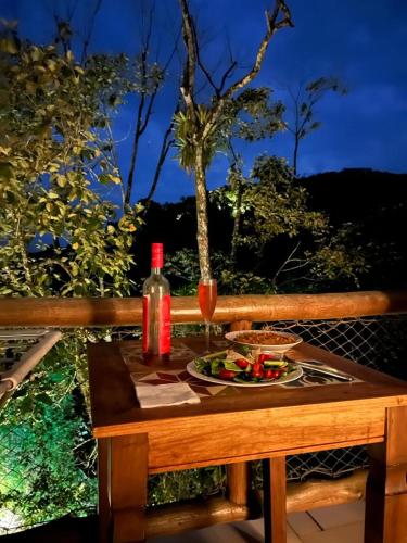 Chalé e Suite Manacá (Chale e Suite Manaca) in Praia do Prumirim