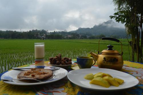 THE SINGKI HOME FAMILY in Rantepao