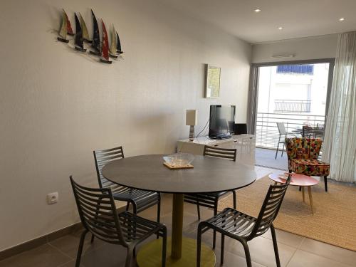 Appartement Royan, 2 pièces, 4 personnes - FR-1-539-13