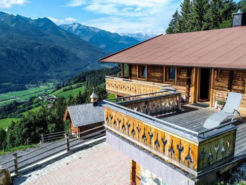 Large hut in the Pinzgau with a great view and its own sauna hut