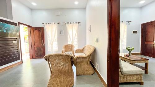 Two-Bedroom Villa image 9